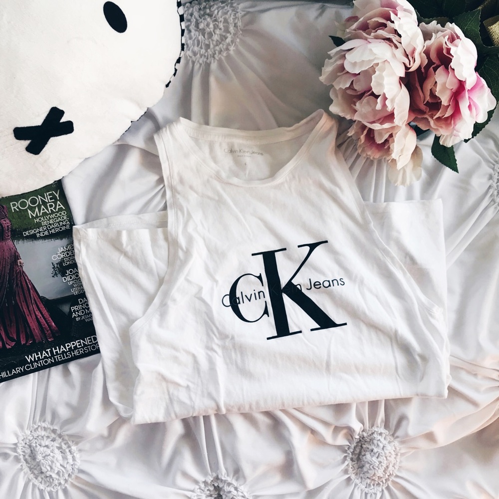 ❌SOLD❌CALVIN KLEIN Jeans White Tank